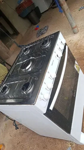 Vende -se fogão atlas 05 bocas 