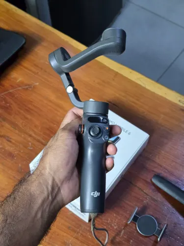 Estabilizador Gimbal Dji osmo mobile 6