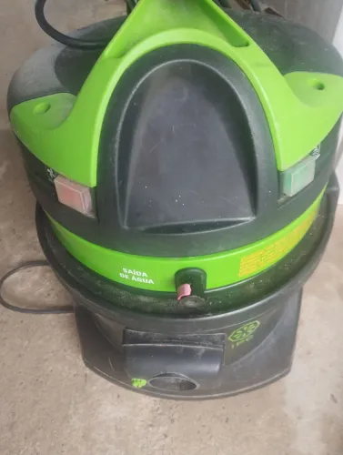 Vendo Extratora IPC lava clean 127 v