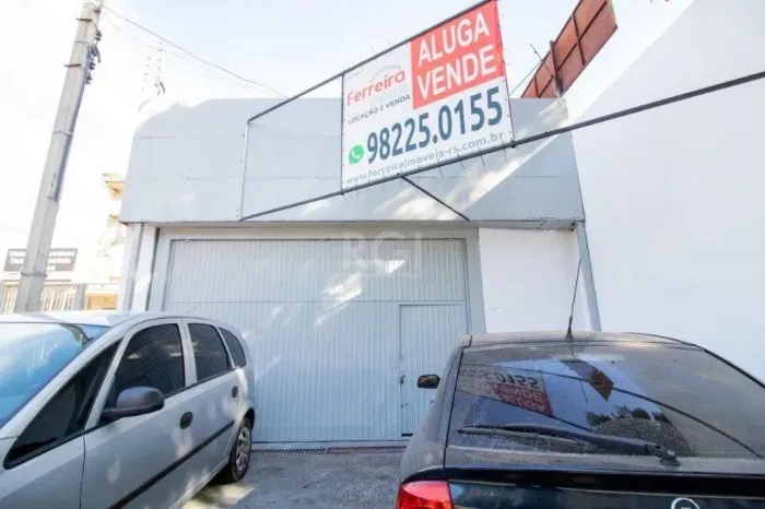 Loja para Venda - 250m², 0 dormitórios, 2 vagas - Navegantes