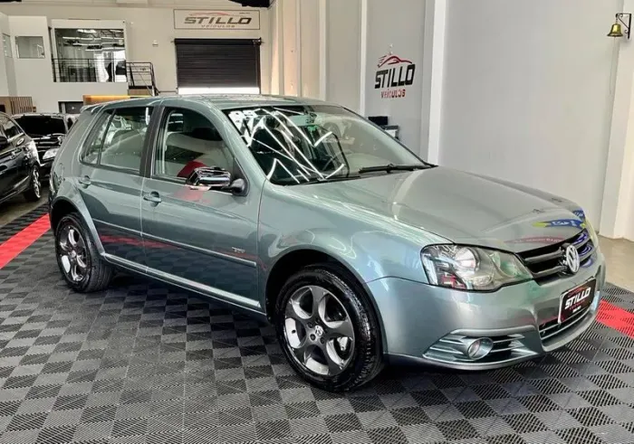 Volkswagen Golf Tech 1.6 MI Total Flex 8V 4P 2009