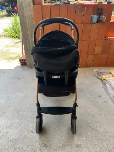 Carrinho de Bebê com Bebê Conforto Burigotto - Travel System Ecco 0 a 15kg