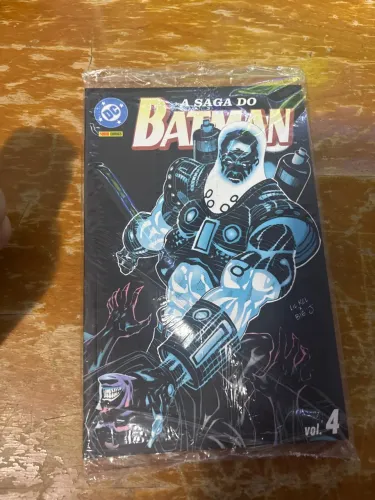 HQ saga do Batman volume 4 Lacrada nova