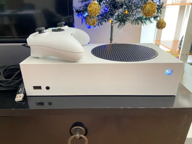 XBOX series S (nunca foi aberto)