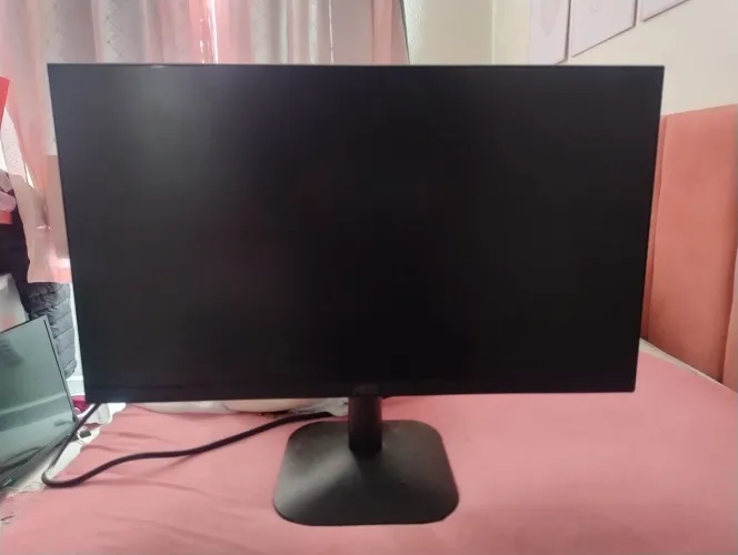 Monitor AOC