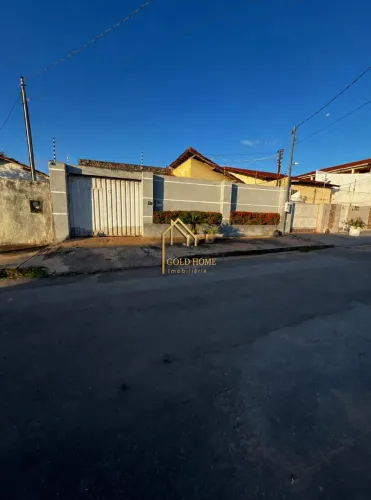 Vendo excelente casa no bairro Altos do Coxipó