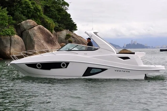 Lancha Ventura 300 Day Cruiser - Ñ e NX/Focker/FS/Phantom/Solara/Mestra