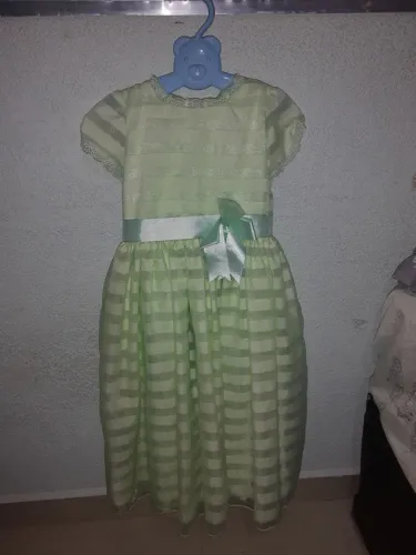 Vestido para daminha, verde água número 6