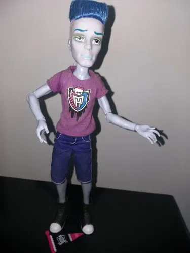 Boneco Monster High