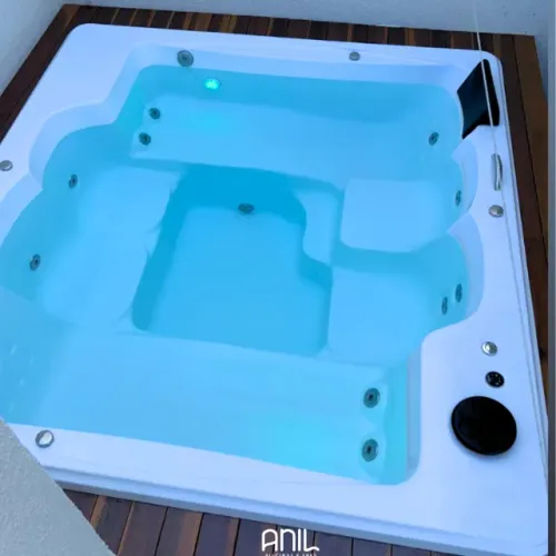 Spa/ofurô quadrado de 6 pessoas/lugares - Preço baixo e alta qualidade de fábrica 