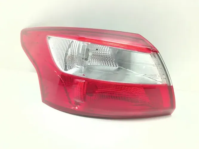 Lanterna Traseira Lado Esquerdo Ford Focus Sedan 2014/2018