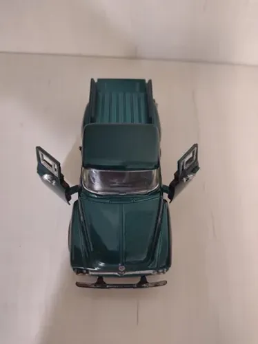 Miniatura Ford Pick-up F100 1956 -1:32 (13 cm.)