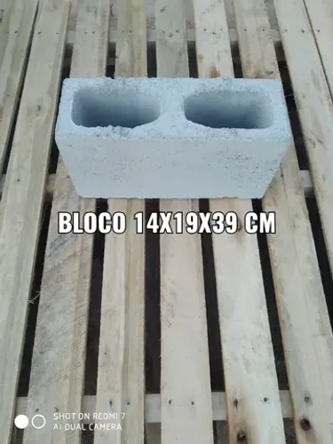 Bloco 14x19x39 cm - 4,5 Mpa - Estrutural