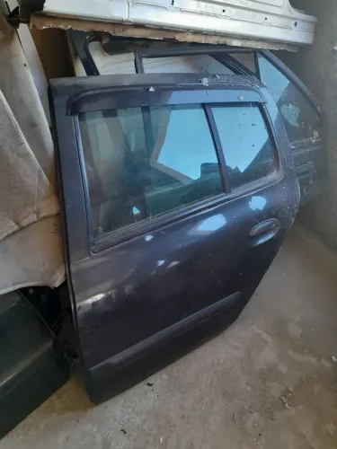 Porta clio sedan 