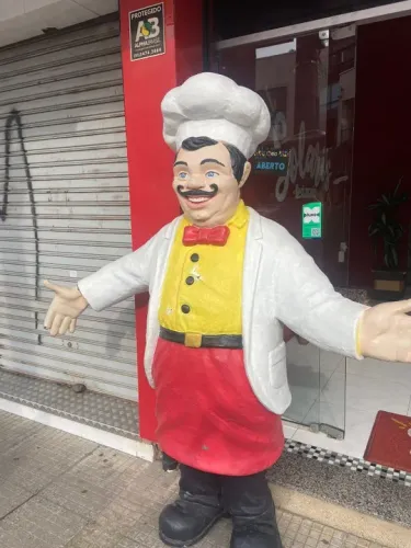 Boneco chef de cozinha para fachada de restaurante