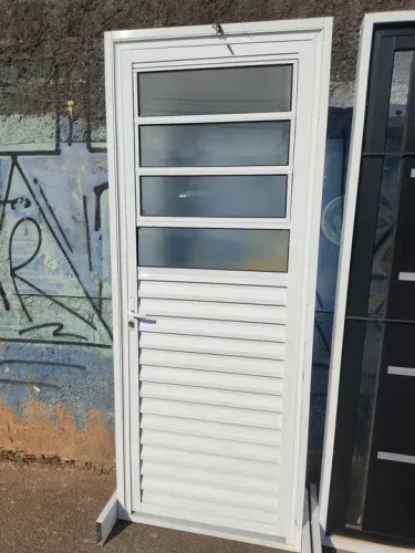 Porta social e basculante linha 25