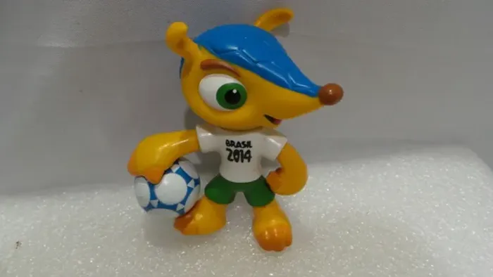 Boneco fuleco oficial fifa copa do mundo 2014 usado em perfeito estado!