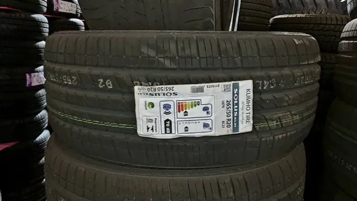 Promoção Pneu 265/50-20 107V Kumho Solus Novo