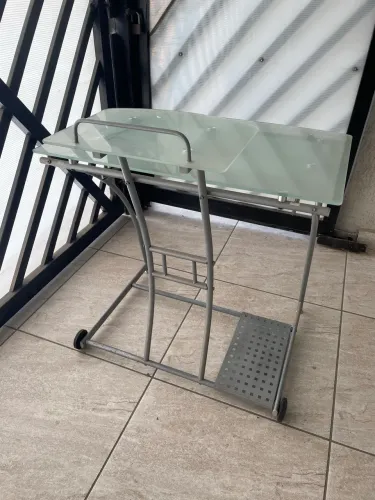 Escrivaninha de Vidro para Computador 