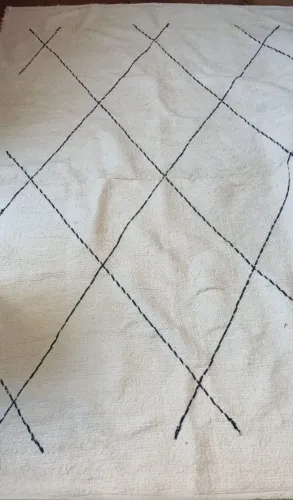 Tapete Geométrico de Algodão na cor Marfim. 2.00 x 1.50. Usado somente 1 vez.