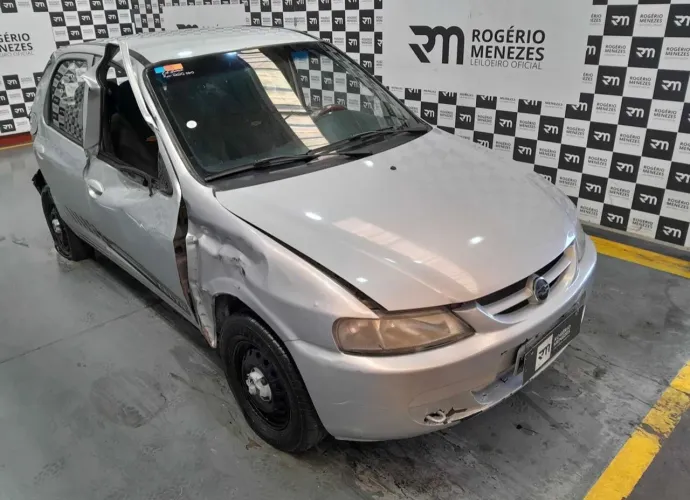 Sucata de Chevrolet celta 1.0 VHC gasolina 2005