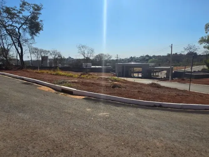 Lote à venda em condomínio fechado - Ibituruna, Montes Claros/MG