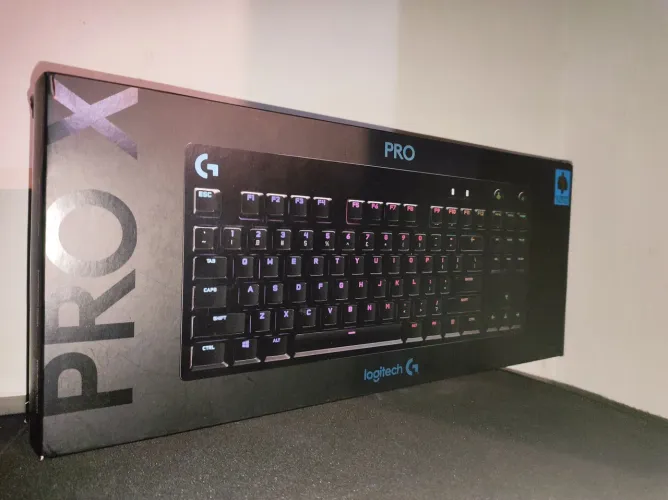G PRO X TKL RARO