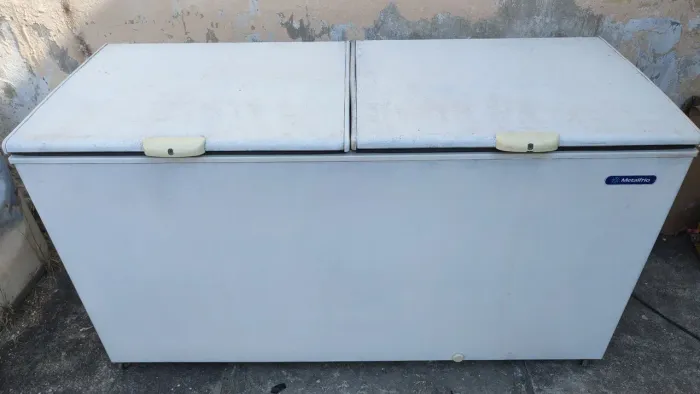 Freezer Horizontal Metalfrio 550 Litros funcionando perfeitamente estado de novo 