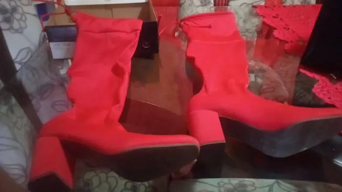 BOTA CANO LONGO ACIMA DO JOELHO NOVA