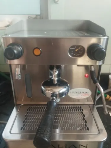 Máquina de café italian coffee