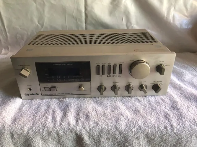 Amplificador Gradiente Model 366
