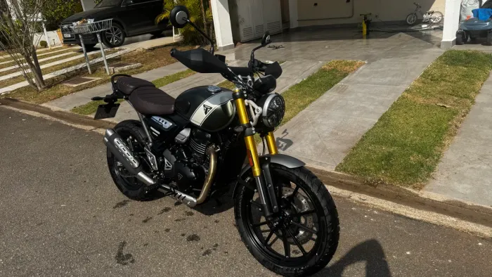 Triumph Scrambler 400x apenas 320KM!!