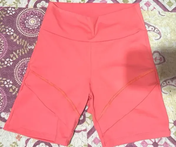 Shorts Fitness DLK Coral com Detalhes