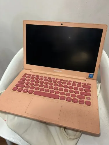 Notebook Samsung Flash 30 Rosa