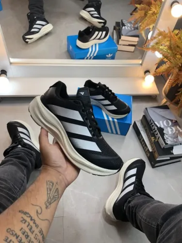 Tênis Adidas Preto Branco