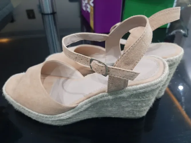 Anabella nude n37