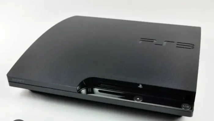 Vendo PS3 com jogos Gratis