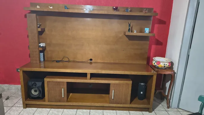Rack com Painel de madeira