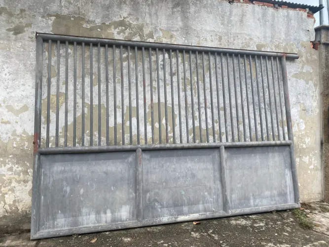 Portão Galvanizado 3,90x 2,60 altura