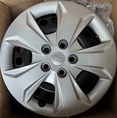 01 Roda de Ferro AVULSA Aro 16 Hyundai Creta Com Calota Original