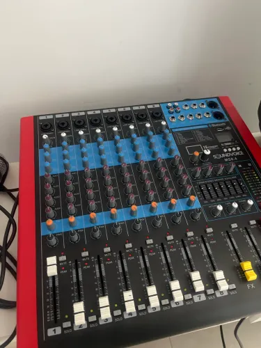 Mesa de Som 8 canais Soundvoice Ms 8.4 NOVA