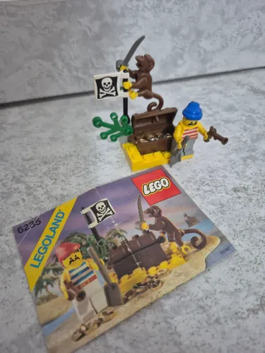 Lego 6235 Tesouro enterrado com Pirata e macaco