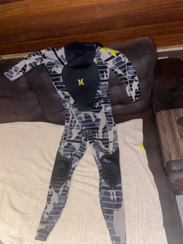 Roupa de Mergulho Hurley Camuflada - 2mm - M