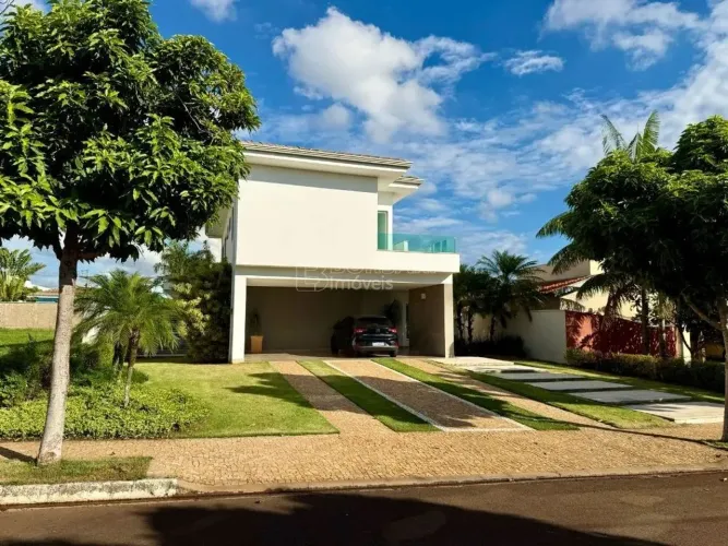 Venda de Casas / Condomínio na cidade de Araraquara