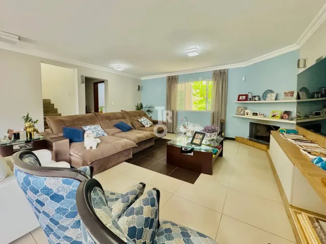 CASA COM 3 QUARTOS, SENDO 2 SUÍTES | 1.000 m² DE ÁREA TOTAL | R$ 2.150.000,00 | CHÁCARA MA