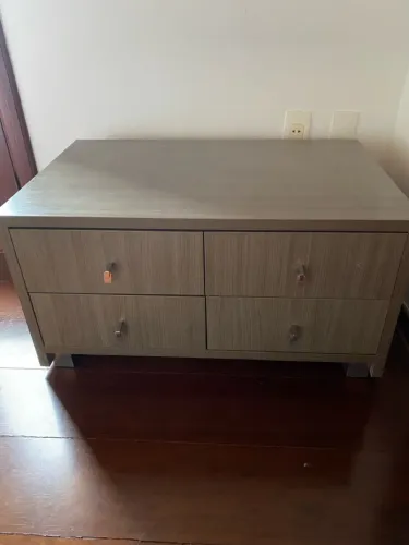 Criado mudo- mini cômoda 