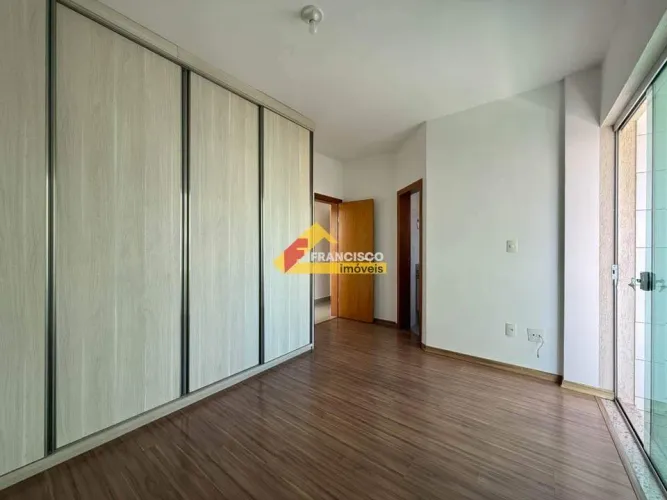 Apartamento para aluguel, 3 quartos, 1 suíte, 1 vaga, Centro - Divinópolis/MG