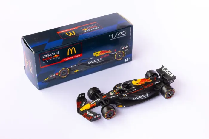 Miniatura F1 McDonald's Red Bull