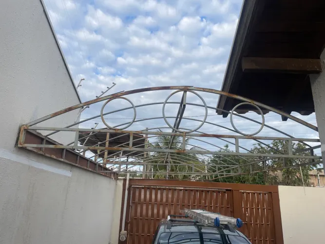Vendo armação reforçada para toldo garagem 2.40 por 4.90 metros