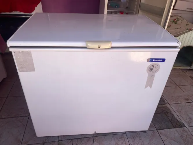 Freezer com função de geladeira 290 litros